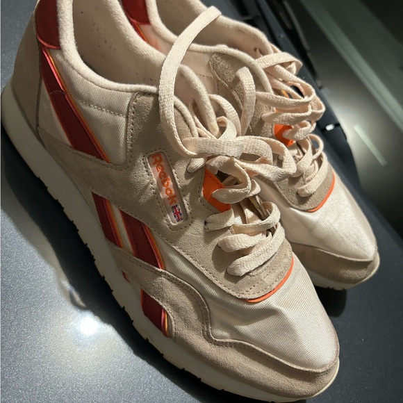 Orange and red Reebok classics - Picture 6 of 6